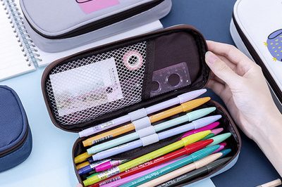 Korean version of the new creative pencil case simple cartoon stationery bag (4)