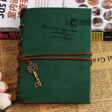 Wholesale vintage A5 magnetic traveler leather notebook