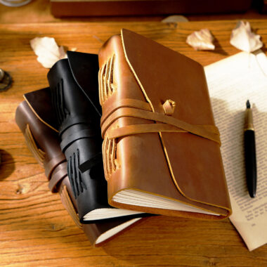 Custom vintage leather agenda daily notebook retro style