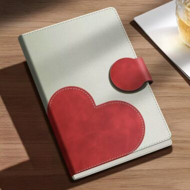 A5 creative diary with heart-shaped buckle
