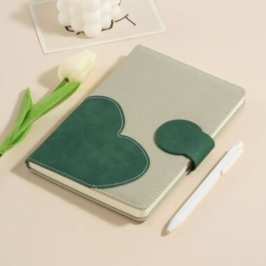 A5 creative diary with heart-shaped buckle