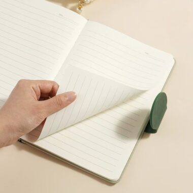 A5 creative diary with heart-shaped buckle