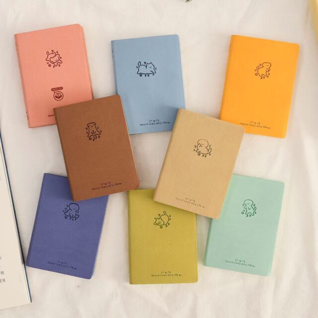 Portable cute kitten memo notepad